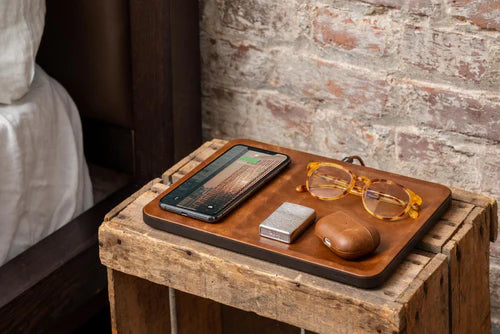 CATCH:3 - Classics Leather Wireless Charger with Valet Tray