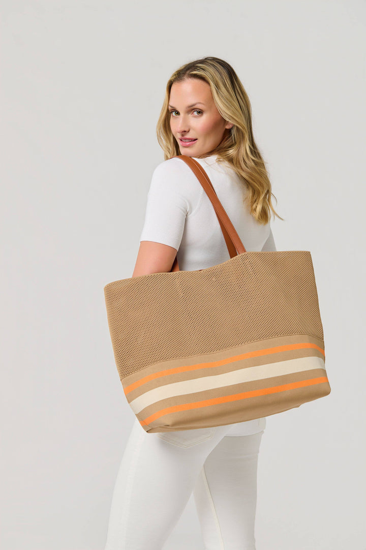 ARIA TOTE: BLACK