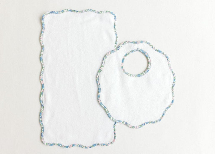 Bib & Burp with Scallop Edge