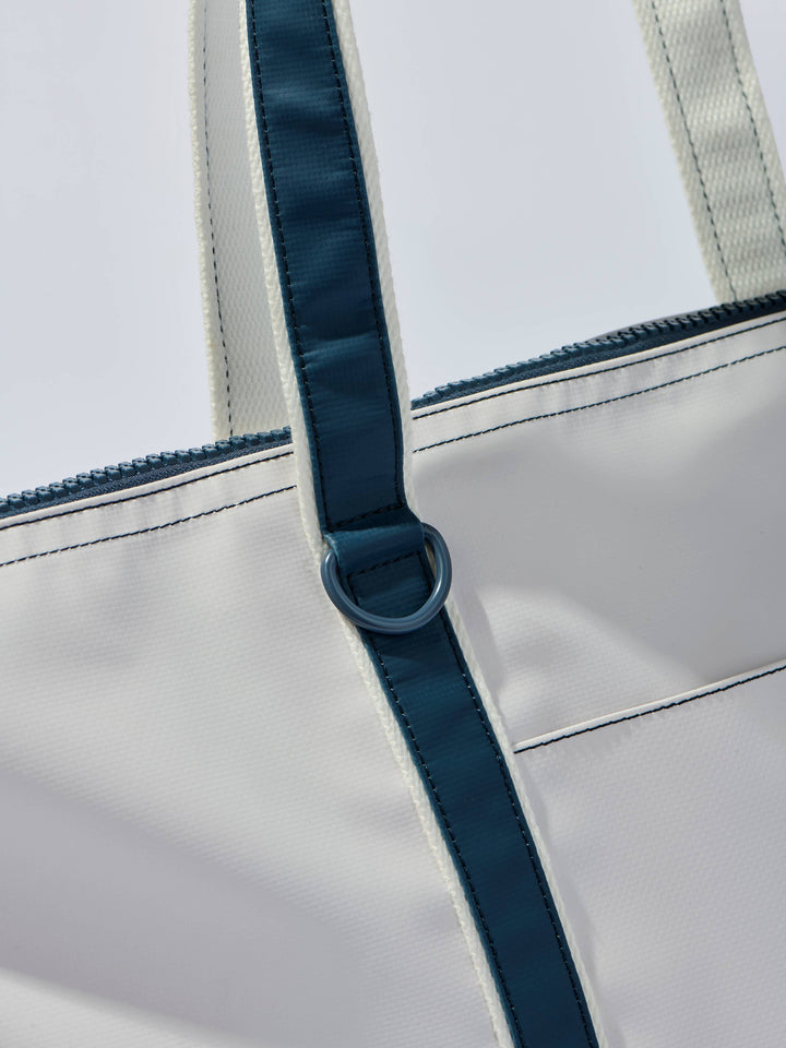 PORT WATER RESISTANT TOTE: WHITE