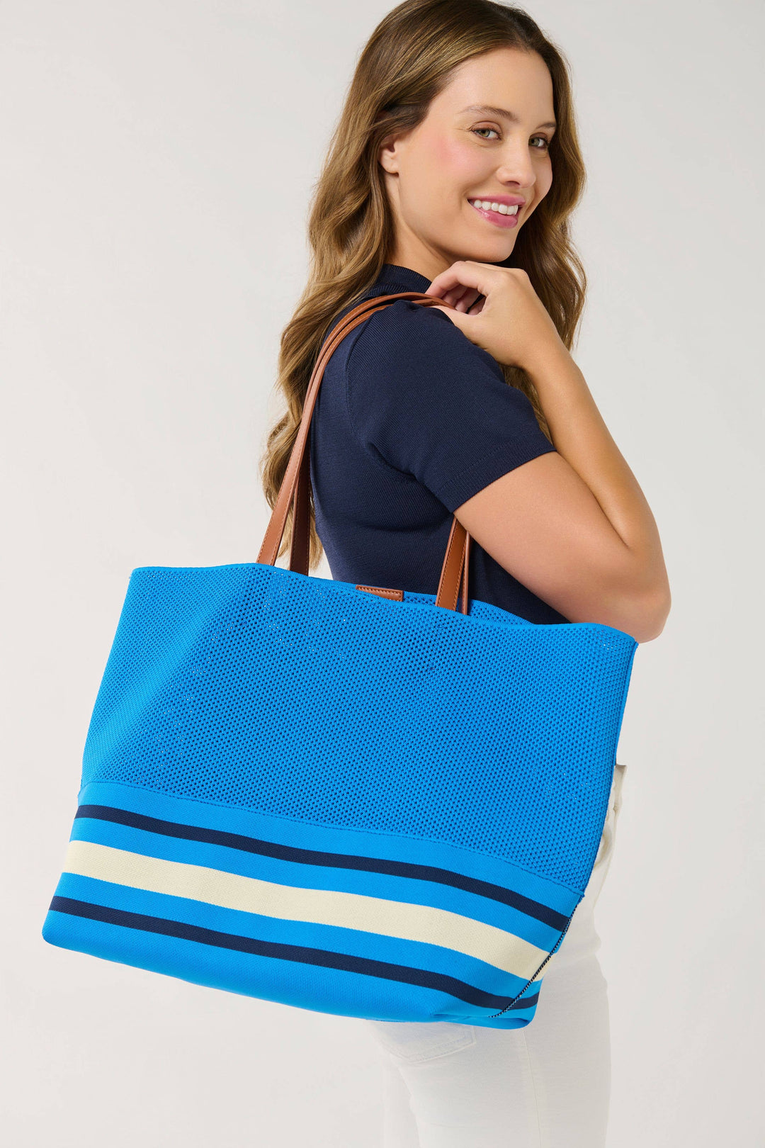 ARIA TOTE: TAN