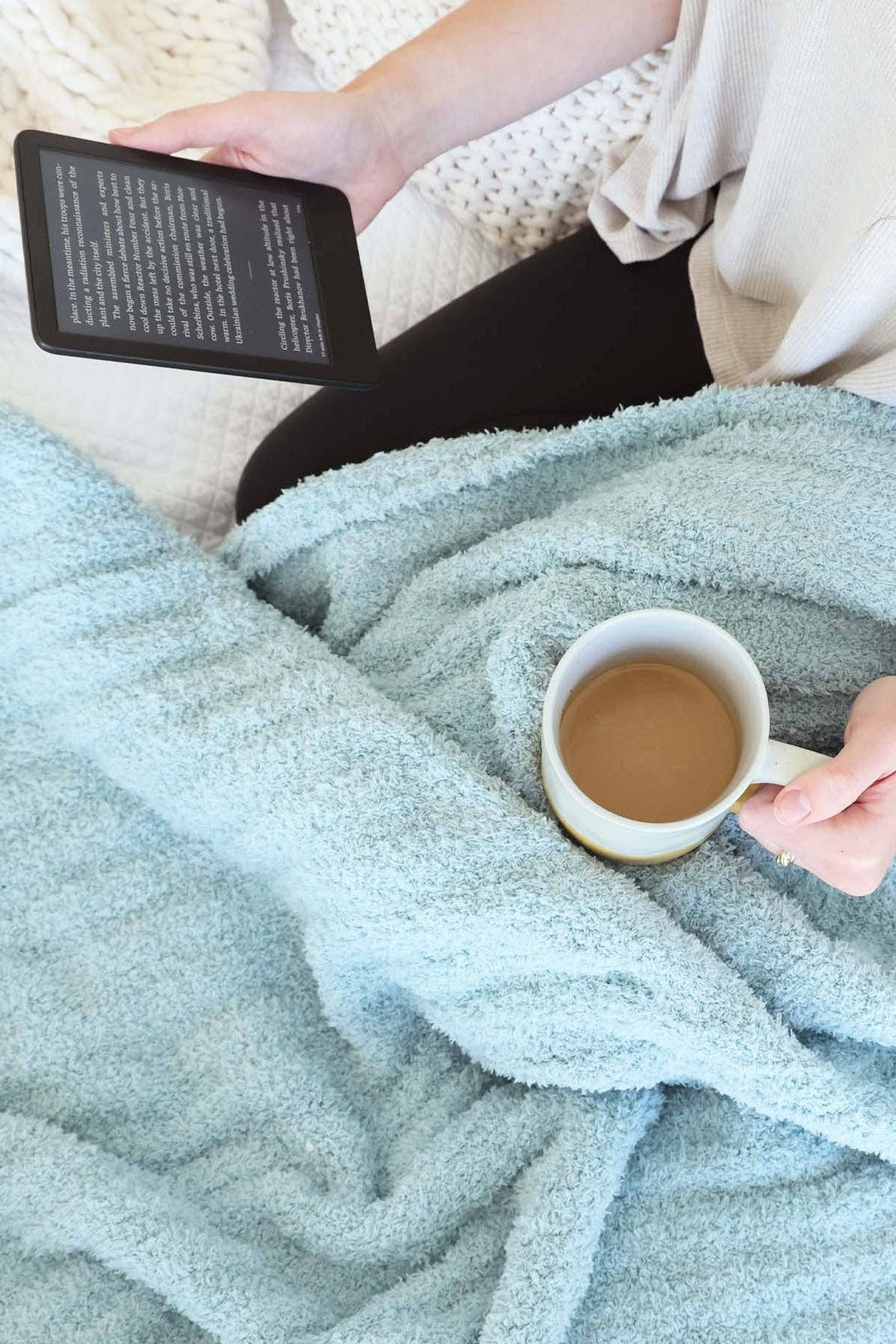 CuddleLane™ Luxe Blankets | (72" x 48") / Ivory