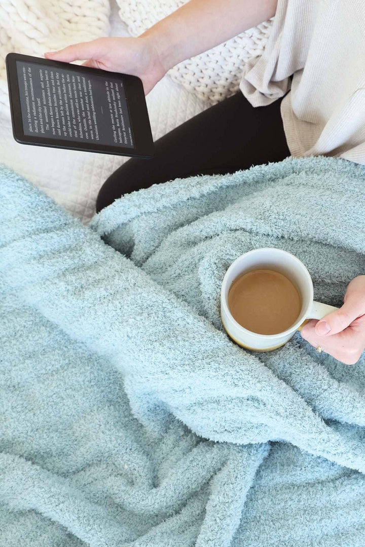 CuddleLane™ Luxe Blankets | (72" x 48") / Ivory