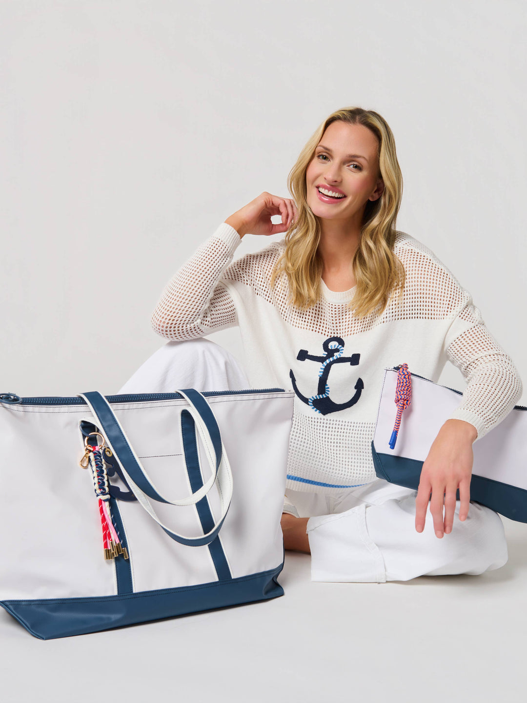 PORT WATER RESISTANT TOTE: WHITE