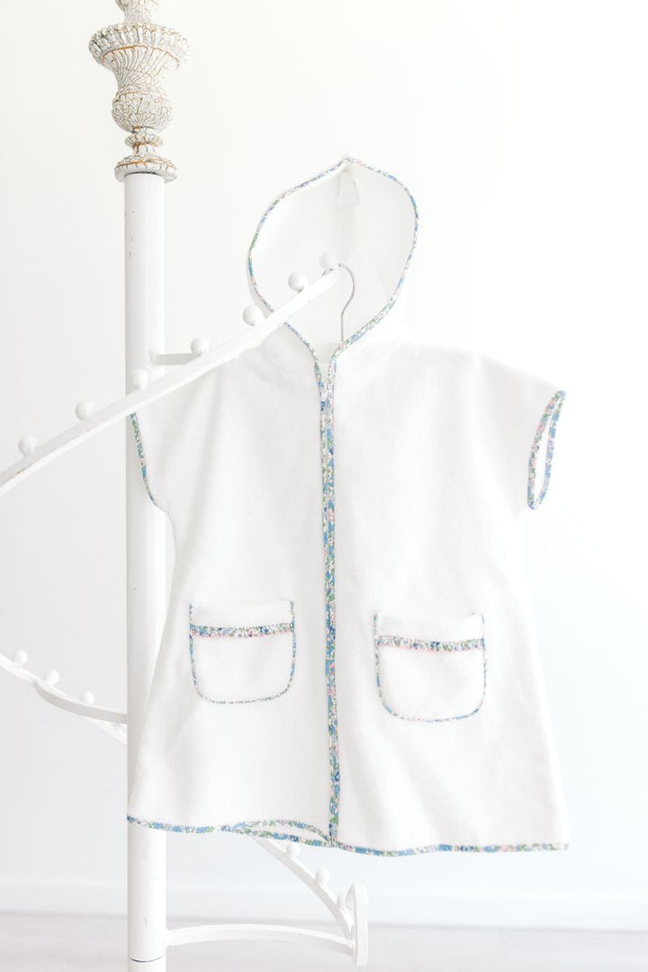 Sleeveless Cover Up w/ Hood - Blue Floral