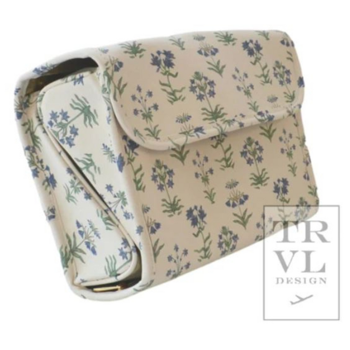 LUXE Hanging Toiletry case PROVENCE by TRVL