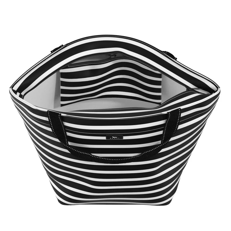 Fleetwood Black Weekender - Thumbnail 2