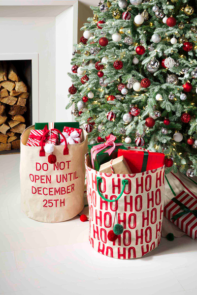 CHRISTMAS TOTES