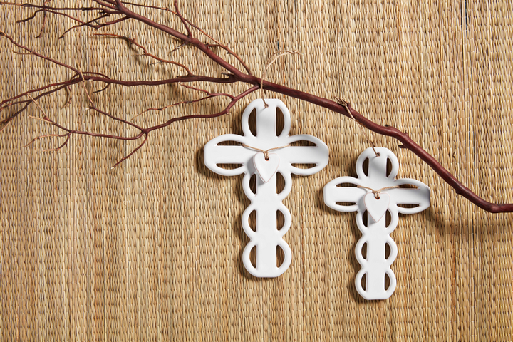 SCALLOPED CERAMIC CROSS