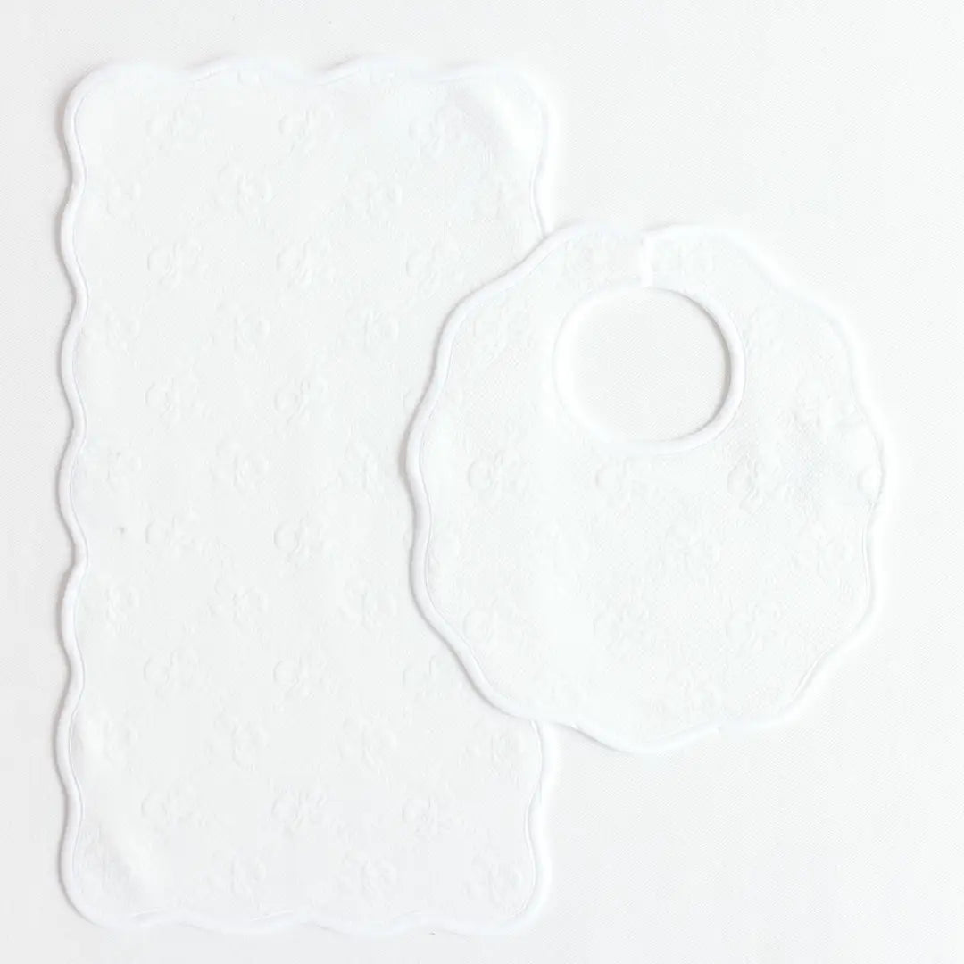 Bib & Burp with Scallop Edge