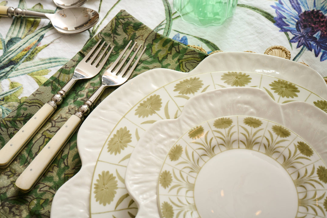 Ivory Cabbage Plate 10.5"- Set of 6