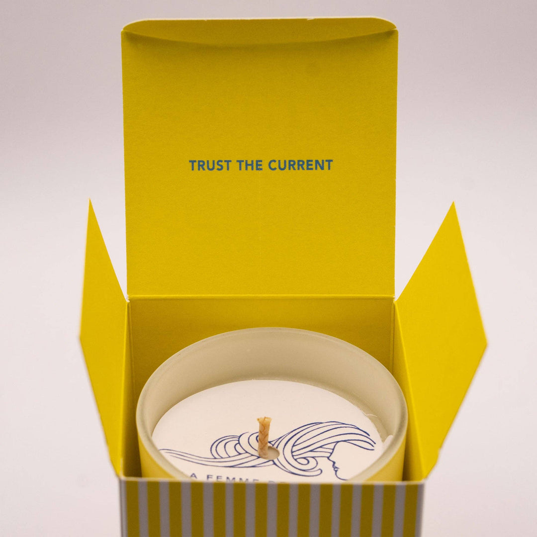 BEACH CANDLE "Trust the current"