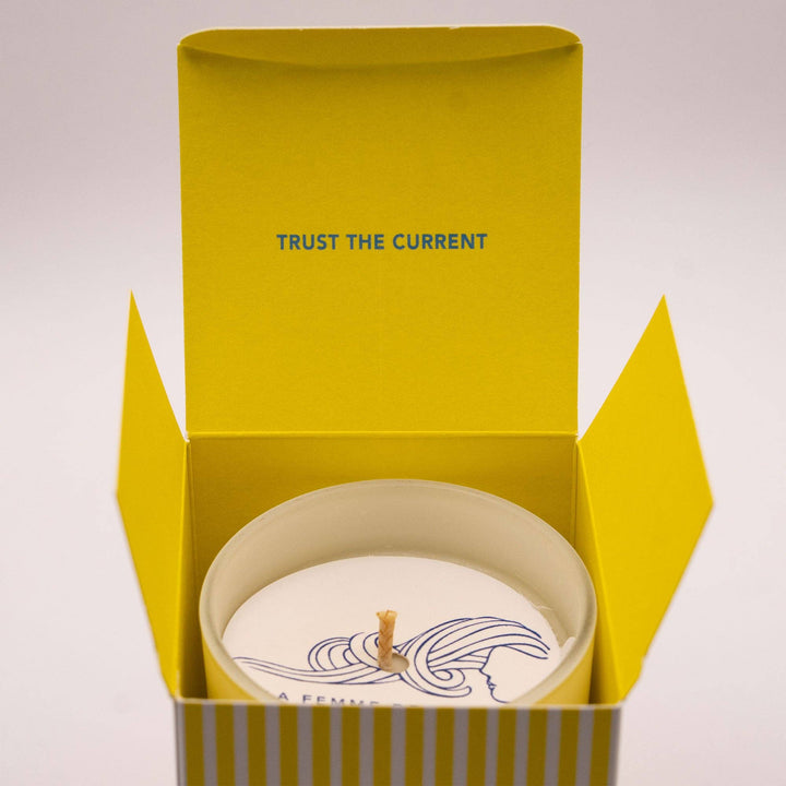 BEACH CANDLE "Trust the current"