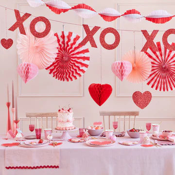 Stitching Around Honeycomb Hearts Garland - Thumbnail 4