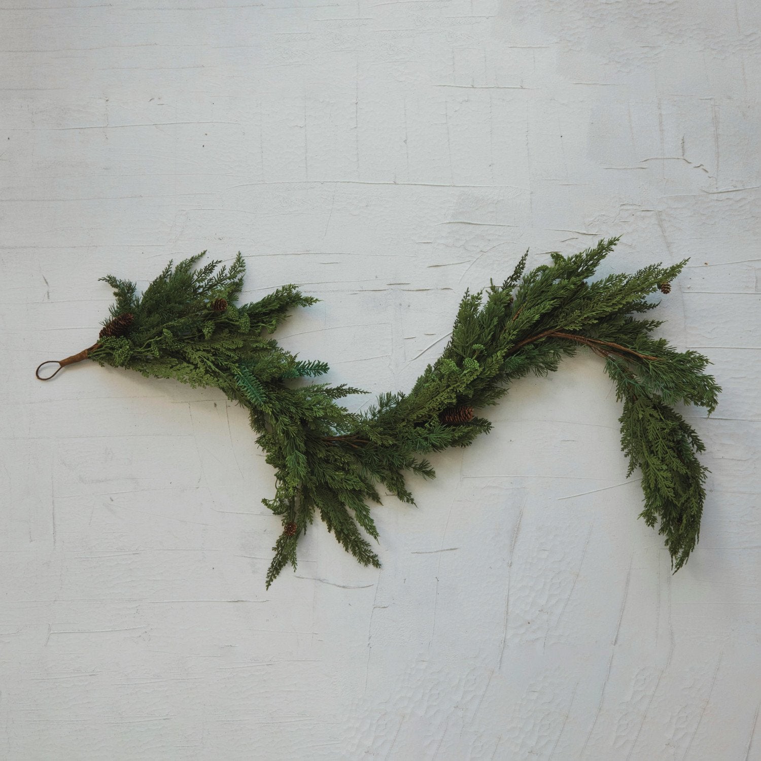 Faux Spruce & Pine Garland w/ Natural Pinecones - Thumbnail 4